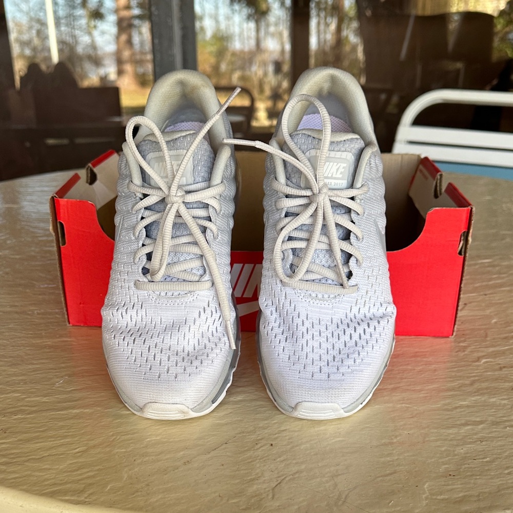 Nike Light Gray Running Shoes